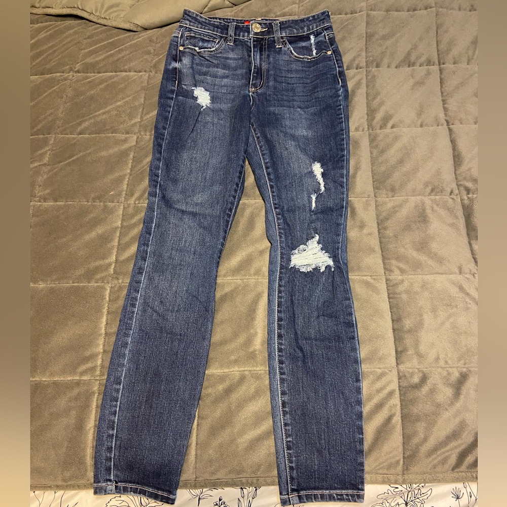 GUESS dark wash high-waisted skinny jeans (size: 26)